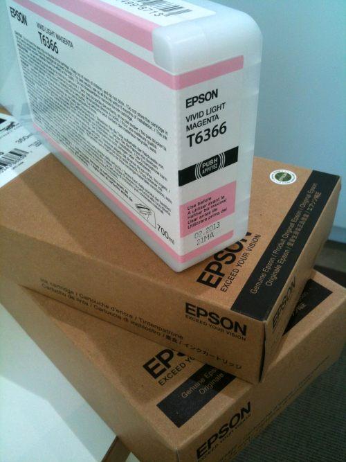 Ink Epson T6366 C13T636600 Vivid Light Magenta with pigment - 700ml